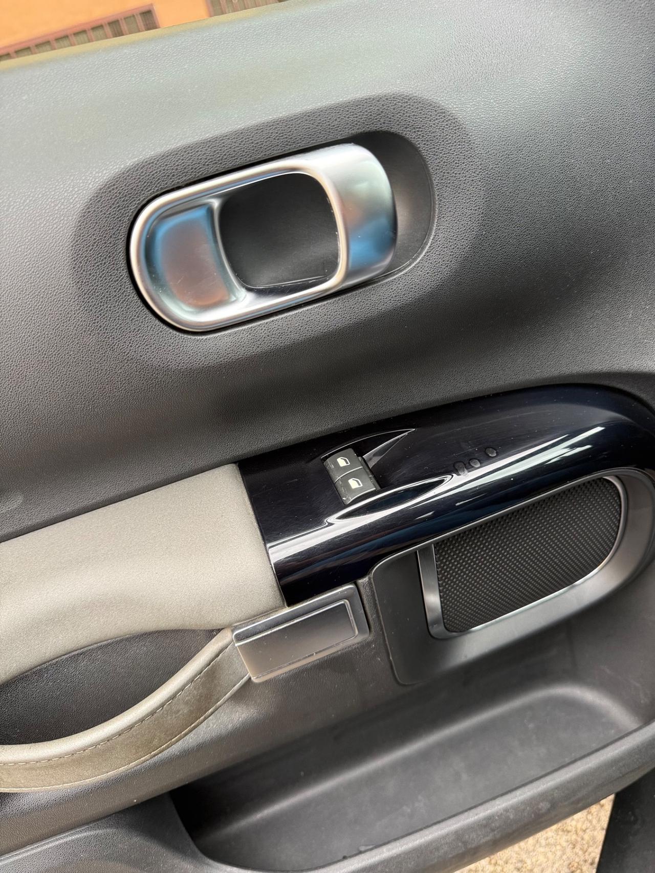 Citroen C4 Cactus BlueHDi 100 S&S Shine