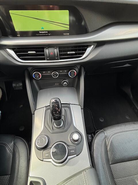 Alfa Romeo Stelvio 2.2 Turbodiesel 180 CV AT8 Q4 Executive