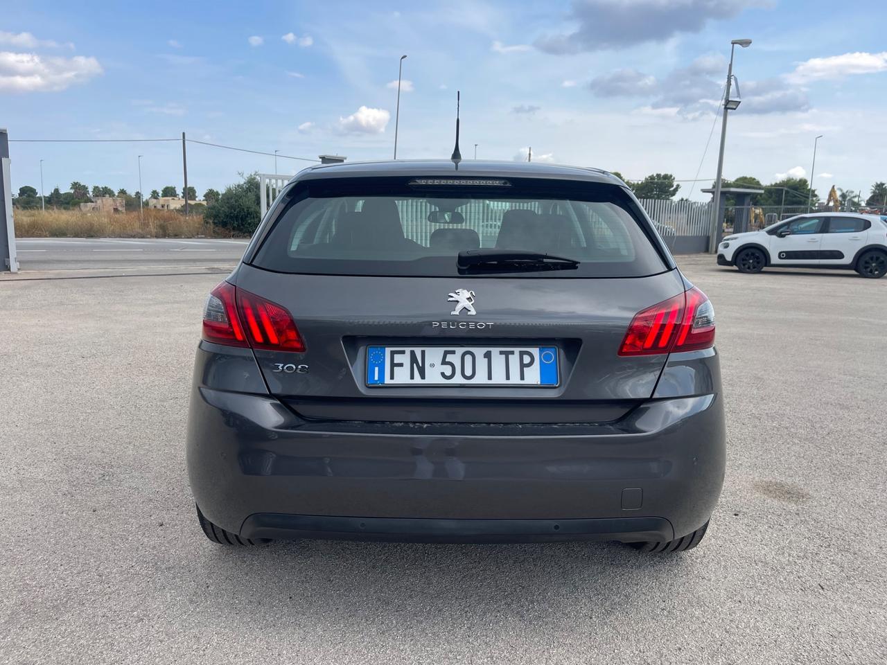 PEUGEOT 308 1.6 HDI 120CV BERLINA FULL LED MY18