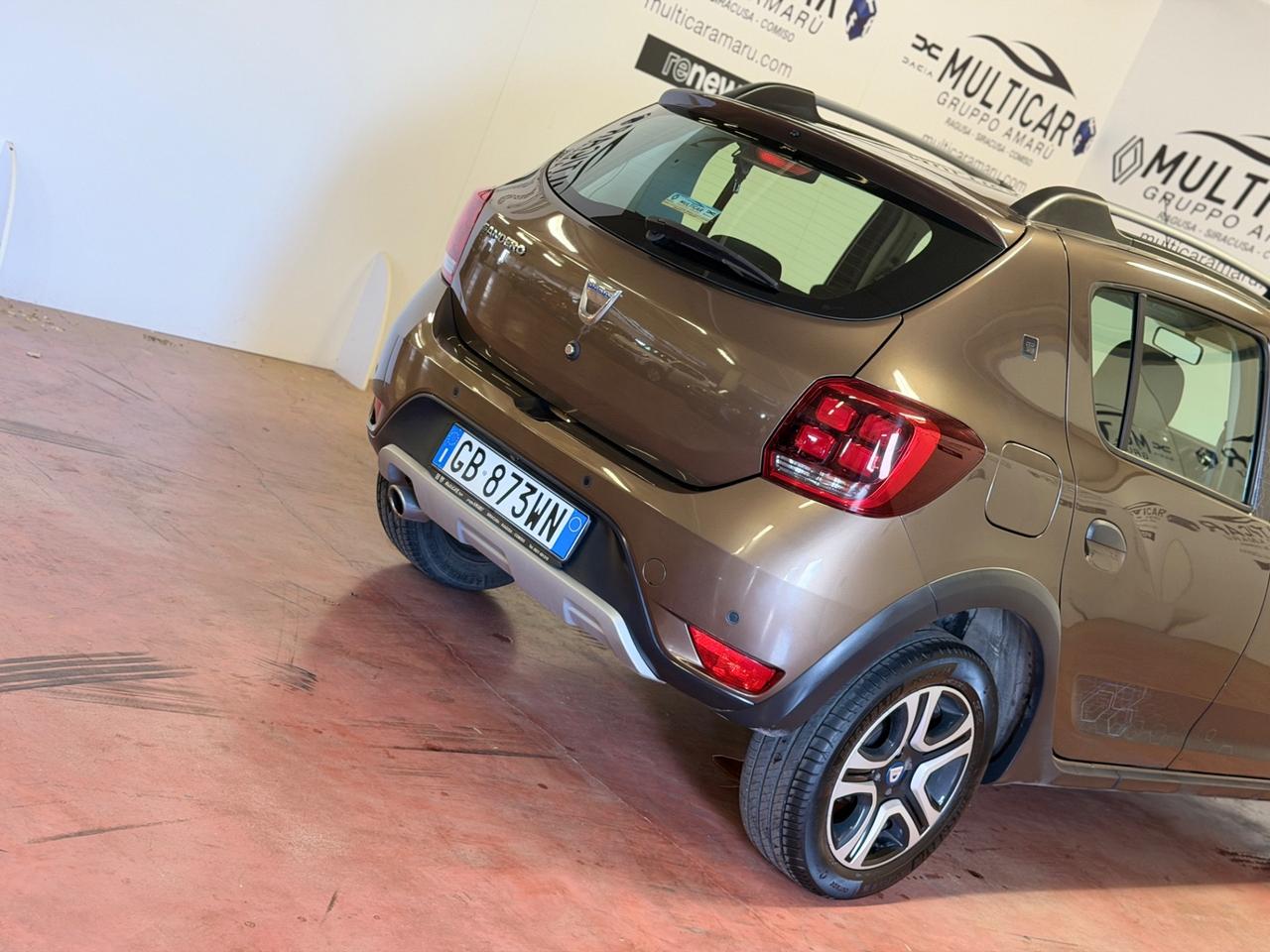 Dacia Sandero Stepway 1.0 TCe 100 CV ECO-G Comfort