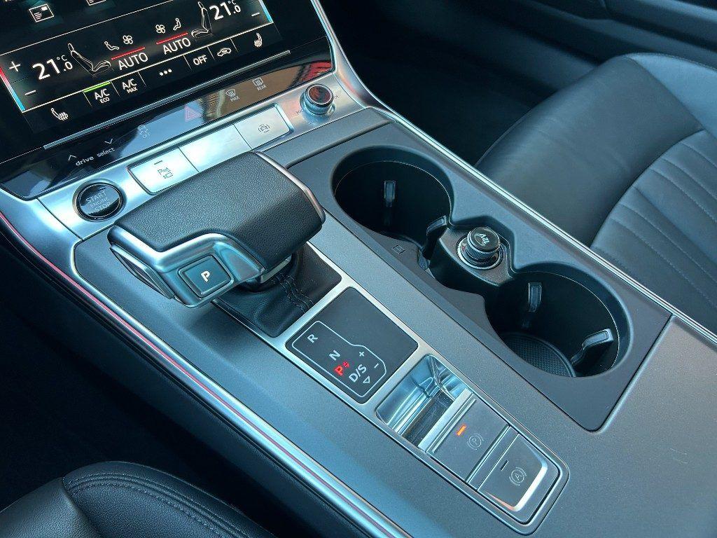 Audi A6 allroad 40 TDI 2.0 quattro S tronic Business Advanced