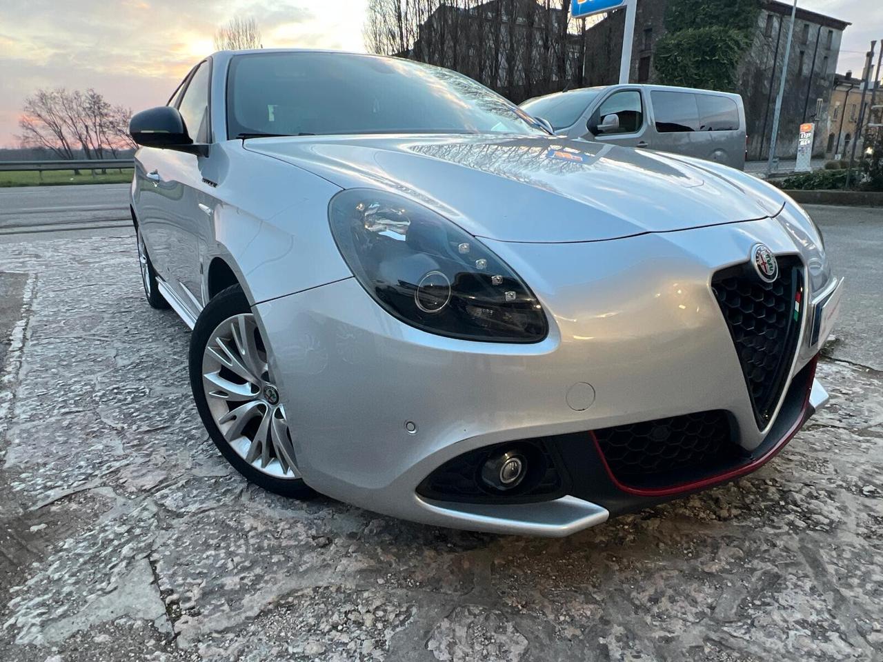 Alfa Romeo Giulietta 1.6 JTDm TCT 120 CV Super Pack sportivo Veloce