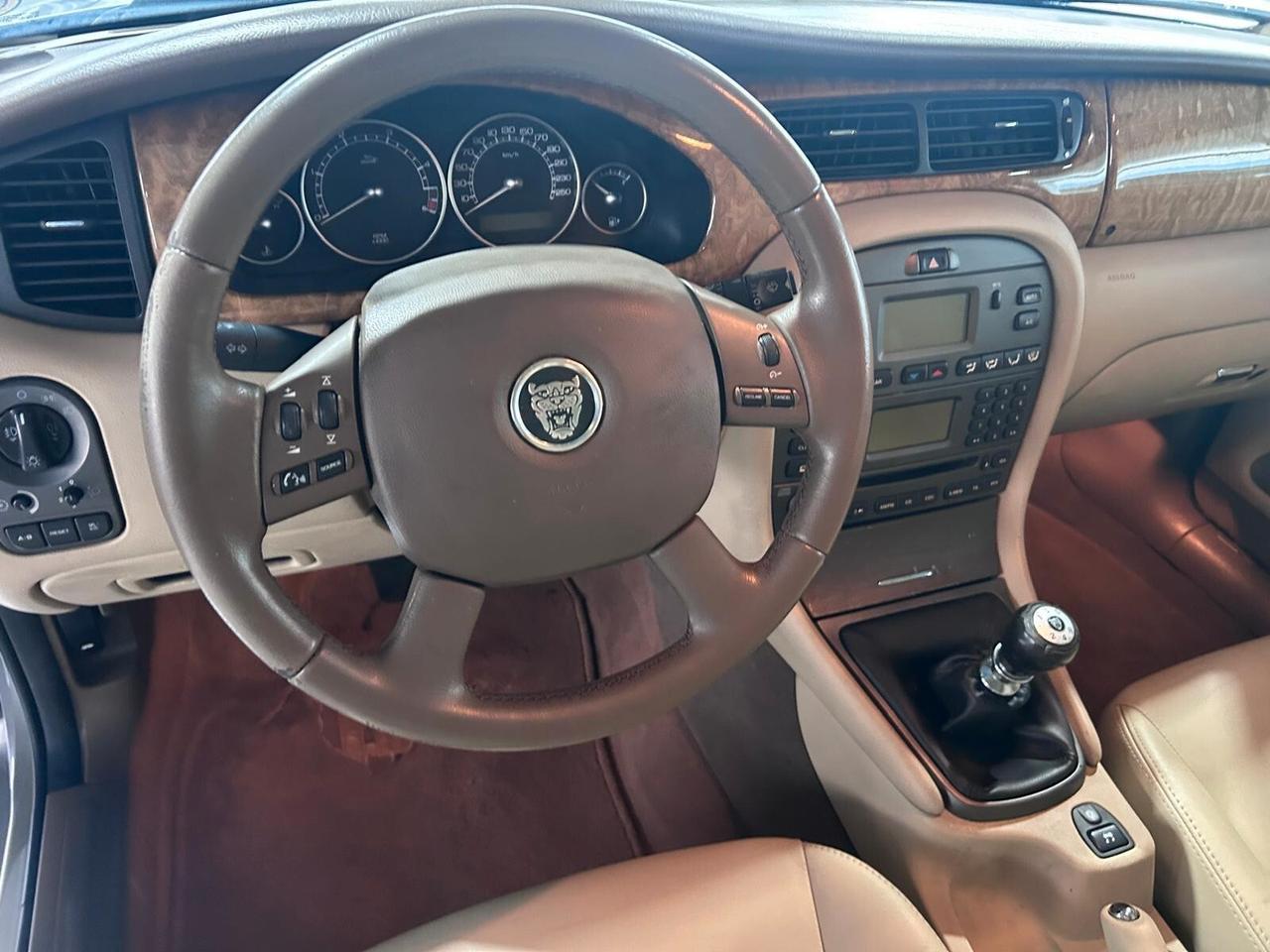 Jaguar X-Type 2.2D cat Wagon Executive