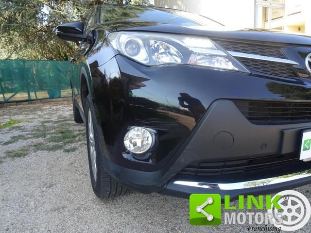 TOYOTA RAV 4 AWD
