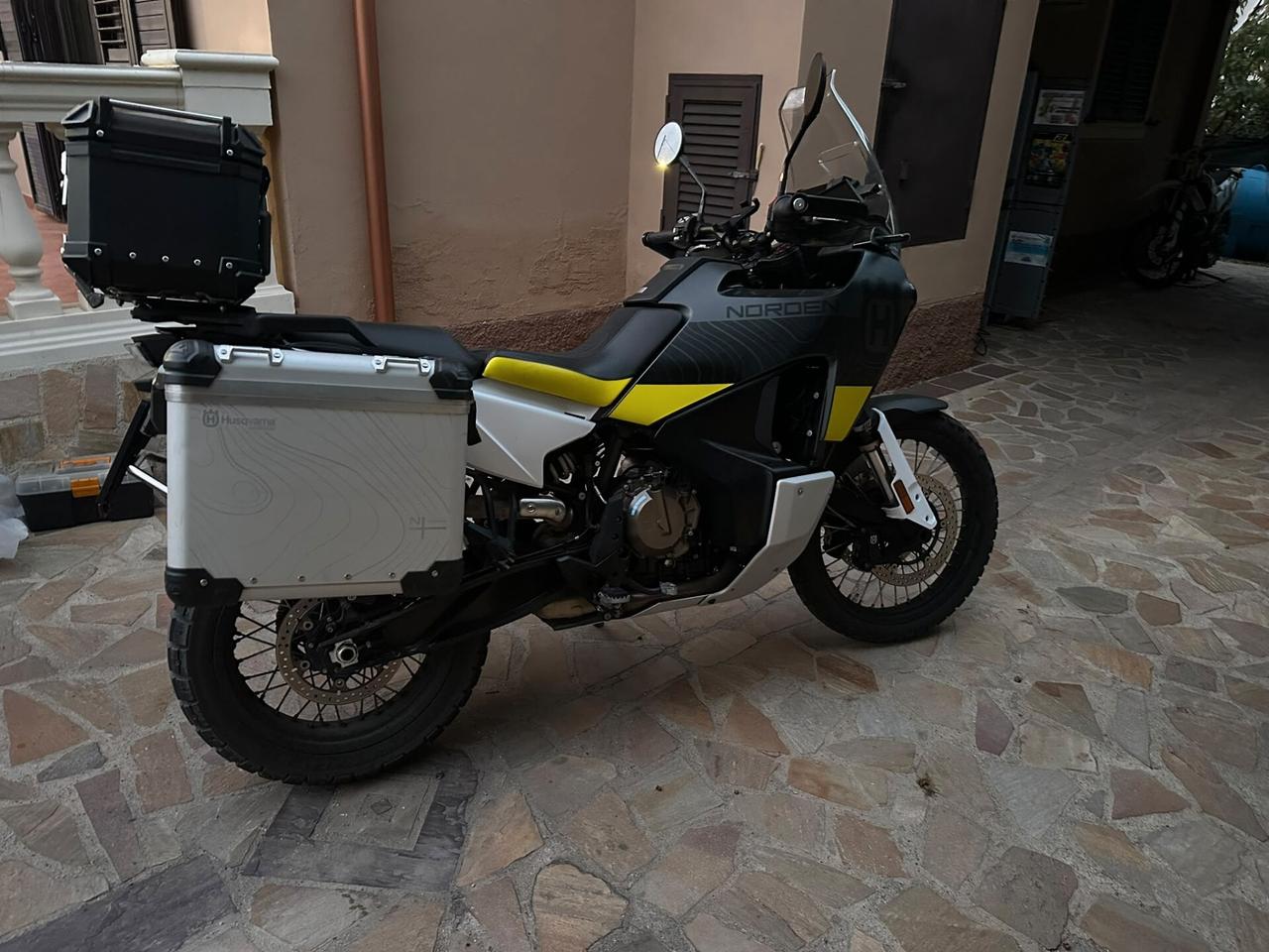 Husqvarna Norden 901