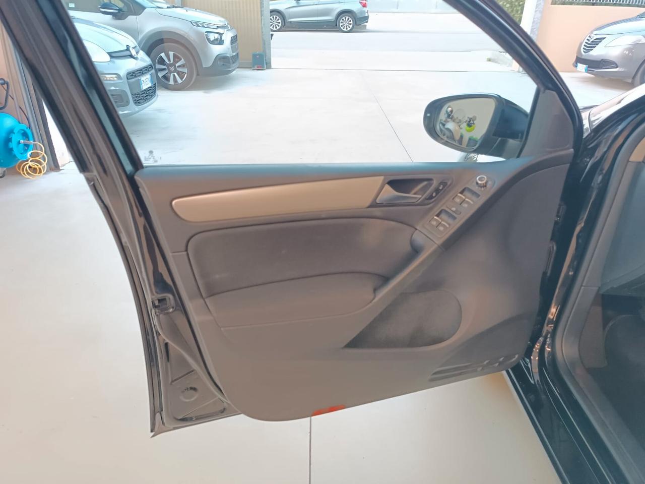 Volkswagen Golf Business 1.6 TDI 5p. Highline