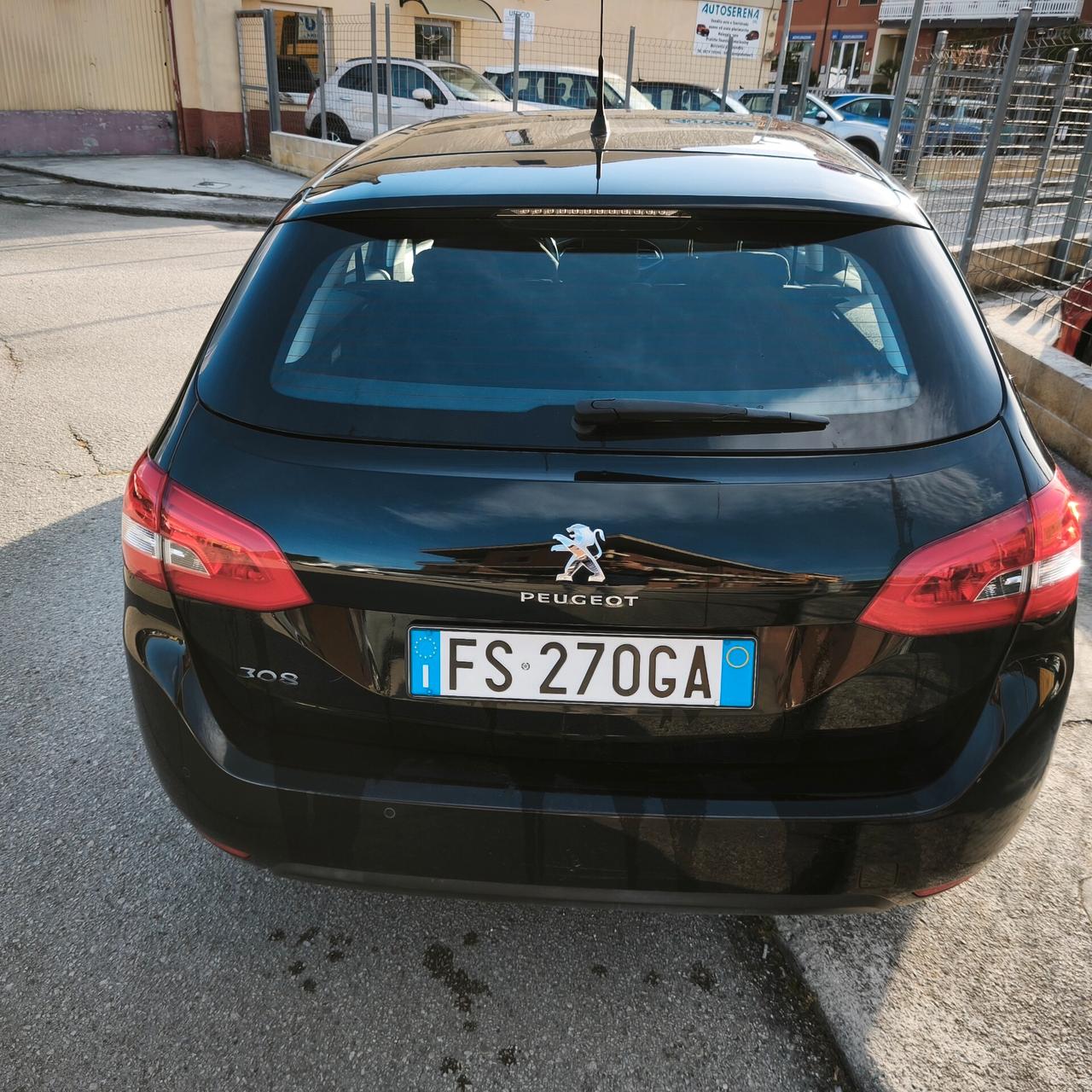 Peugeot 308 BlueHDi 130 S&S Business