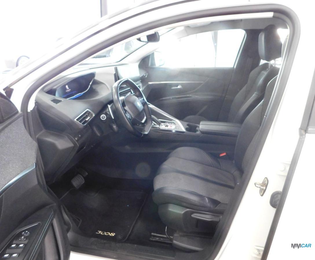 PEUGEOT - 3008 - BlueHDi 130 EAT8 S&S Allure