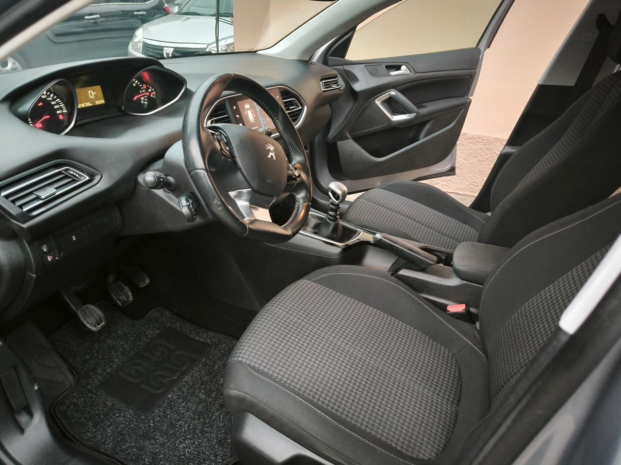 Peugeot 308 HDI 1500 EURO 6 OK NEOPATENTATI