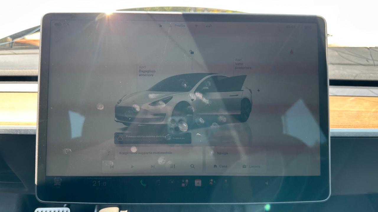 Tesla Model 3 RWD (incidentata)