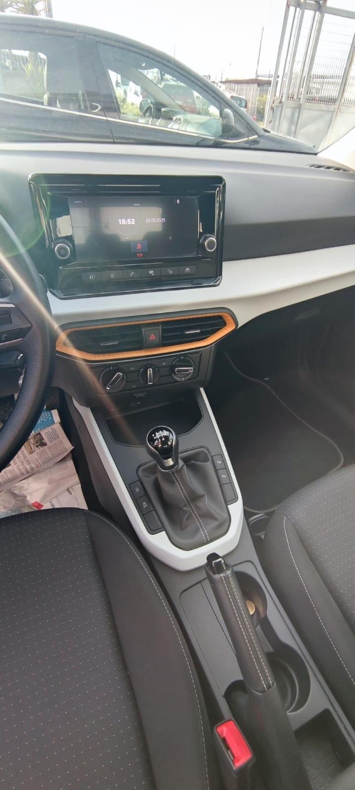 Seat Arona 1.0 EcoTSI Style full led camera t-cross