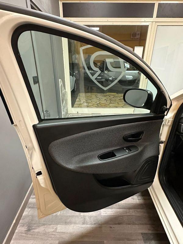 Lancia Ypsilon Ypsilon 1.2 69 CV Black and Noir PREZZO VERO