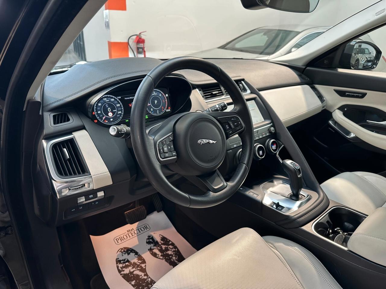 Jaguar E-Pace 2.0D 180 CV AWD aut. R-Dynamic HSE
