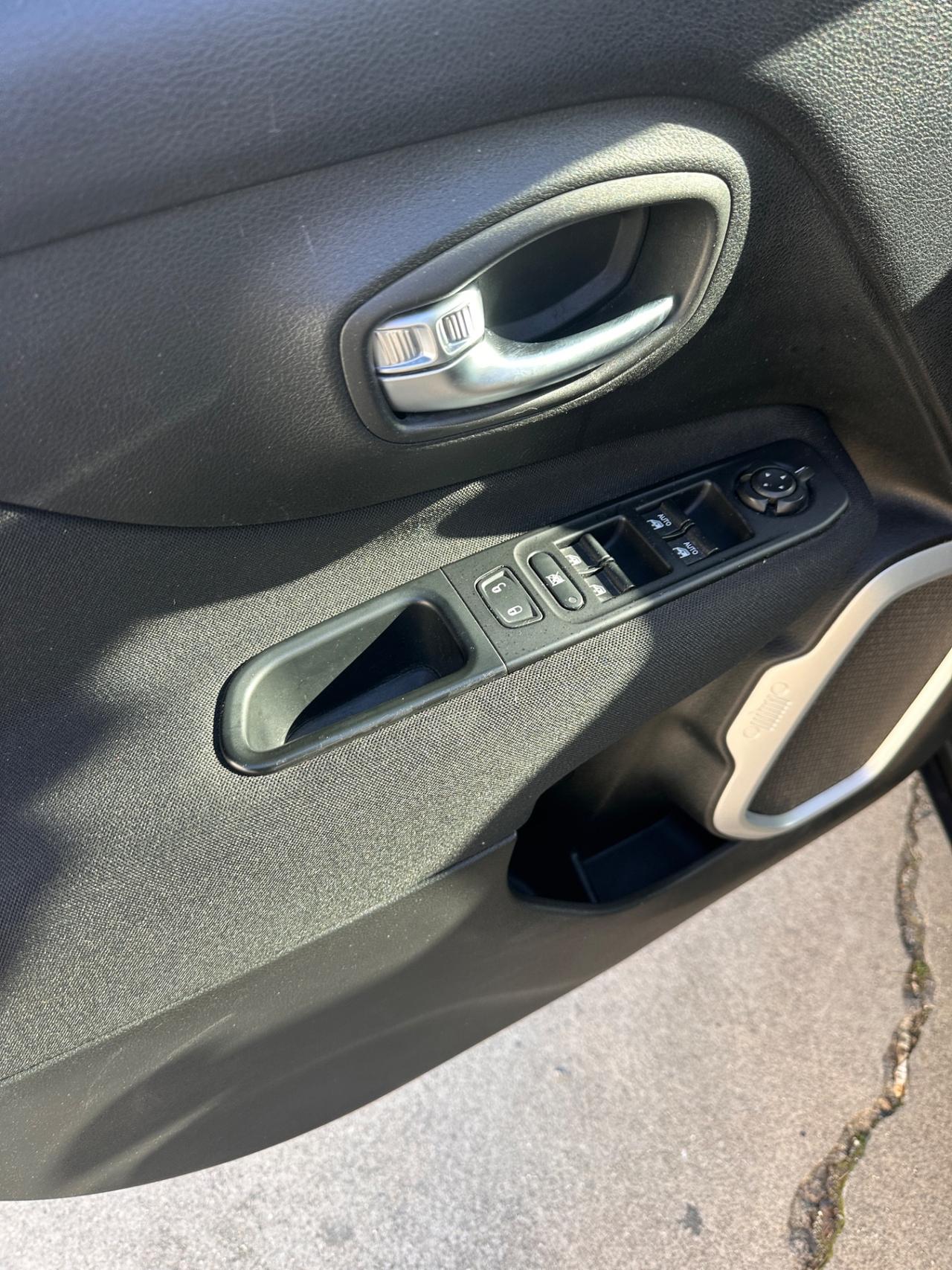 Jeep Renegade 1.6 Mjt 120 CV Longitude