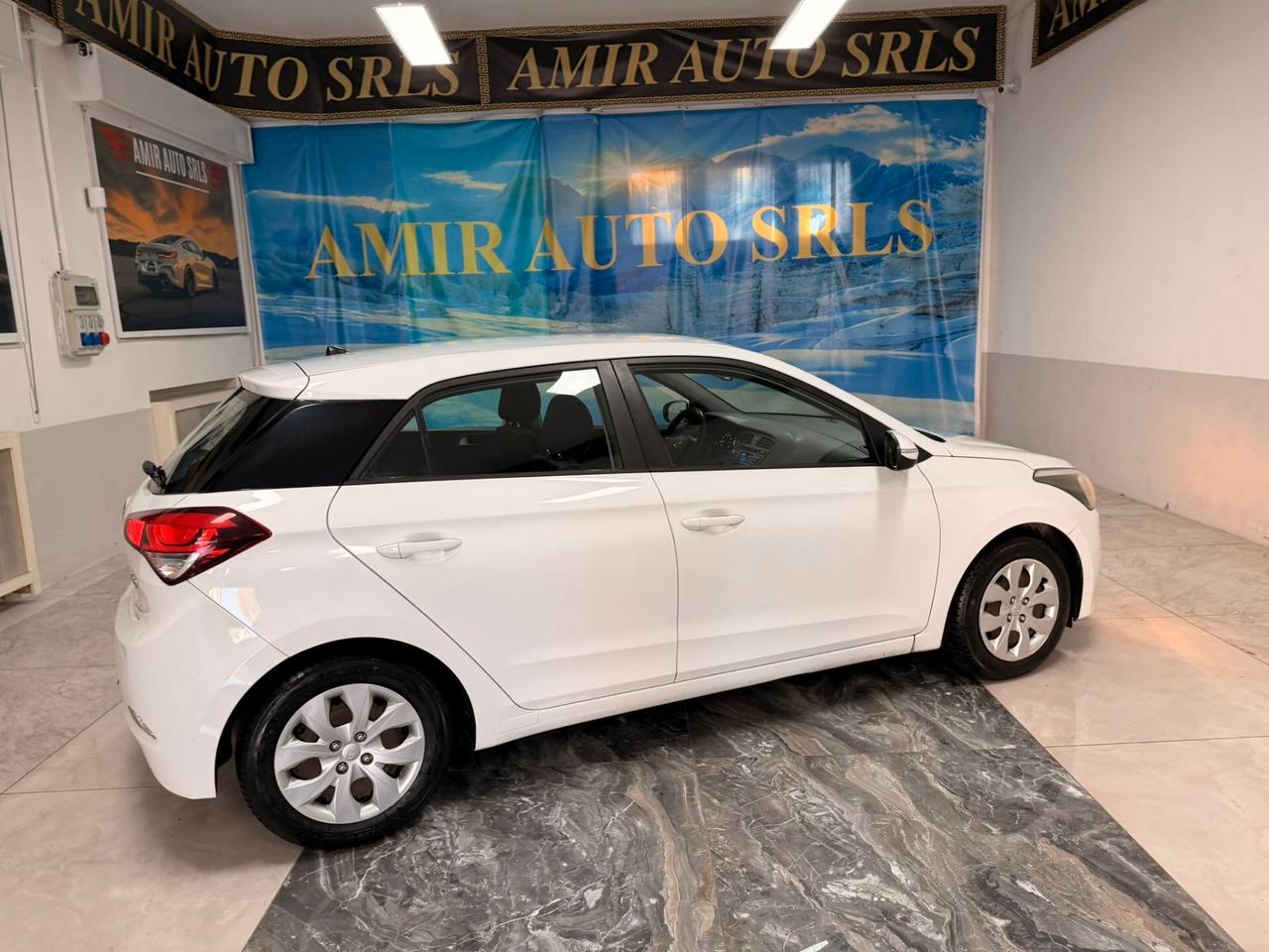 Hyundai i20 1.2 5 porte Blackline