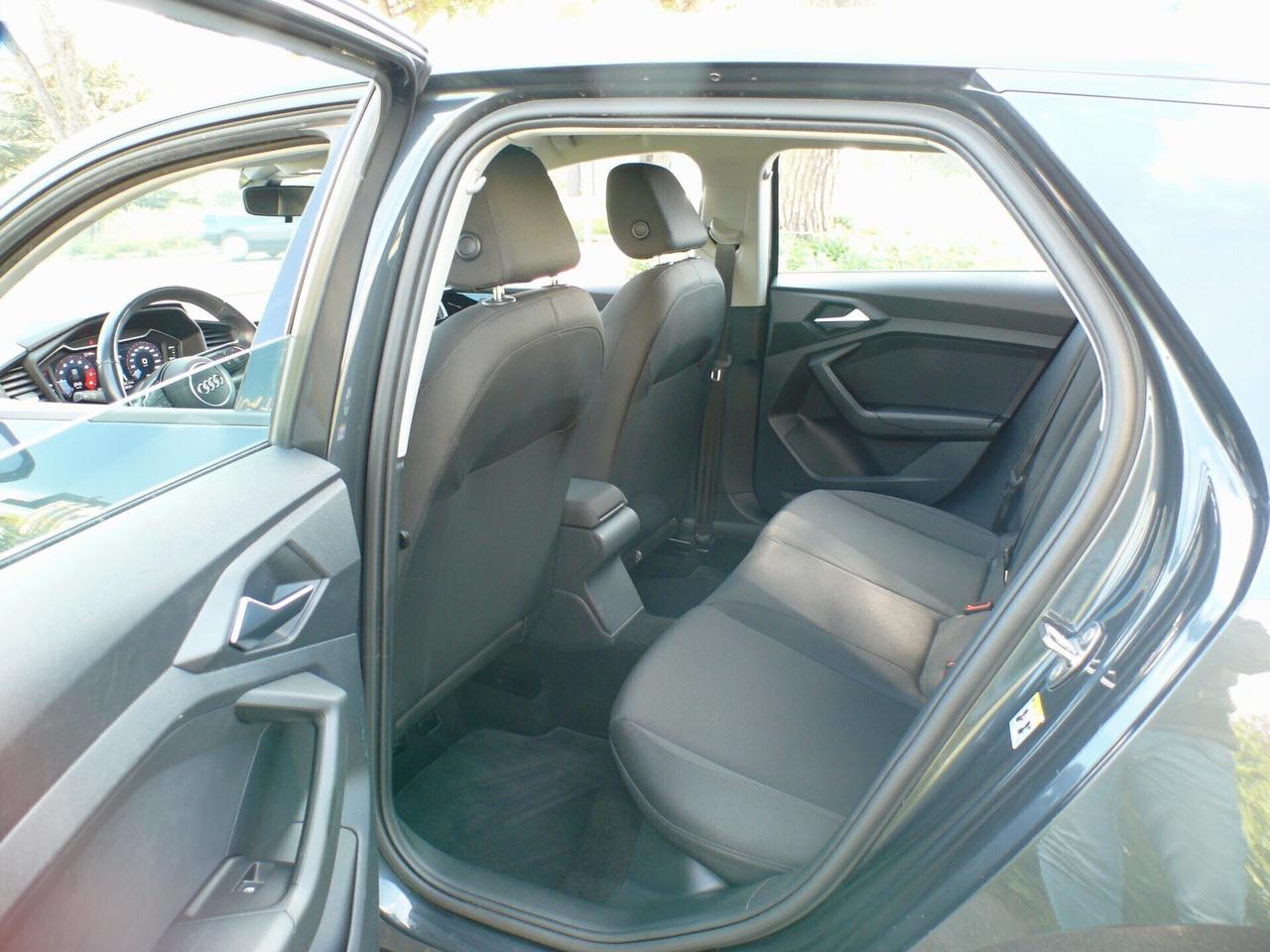 Audi A1 S tronic Admired (M1304)