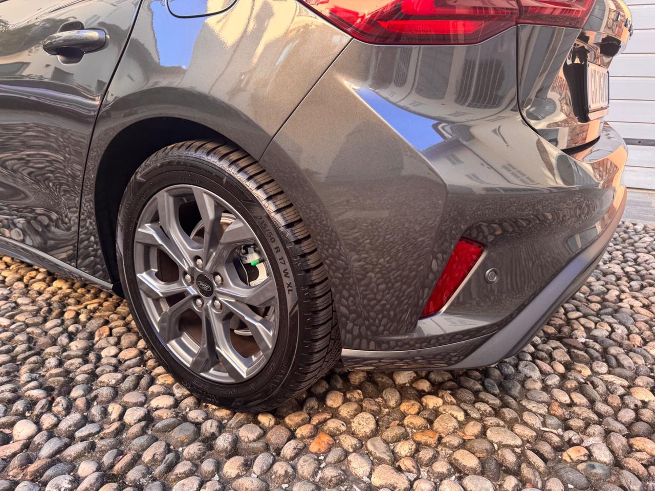 Ford Focus 1.5 EcoBlue 120 CV aut. 5p. ST-Line Design