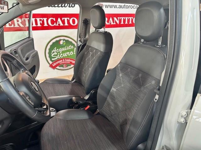 Fiat Panda 1.0 FireFly S&S Hybrid City Cross TRUSSARDI