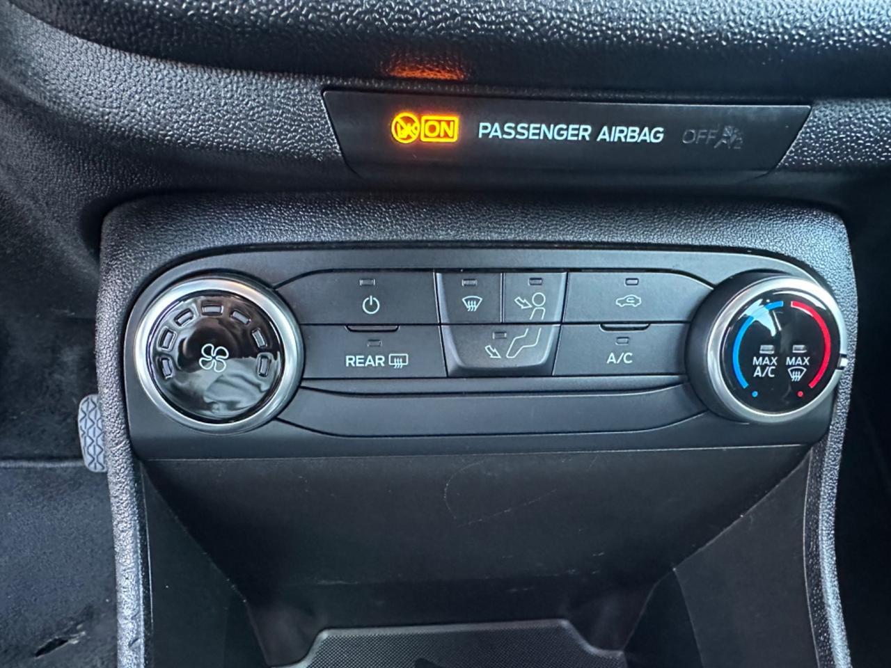 Ford Fiesta 1.5 TDCi 86cv ADATTA A NEOPATENTATI