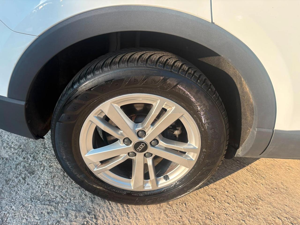 Audi Q3 35 TDI quattro S tronic Business