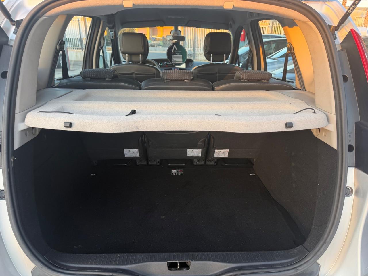 Renault SCENIC 1.5 DIESEL 2011 - RETROCAMERA