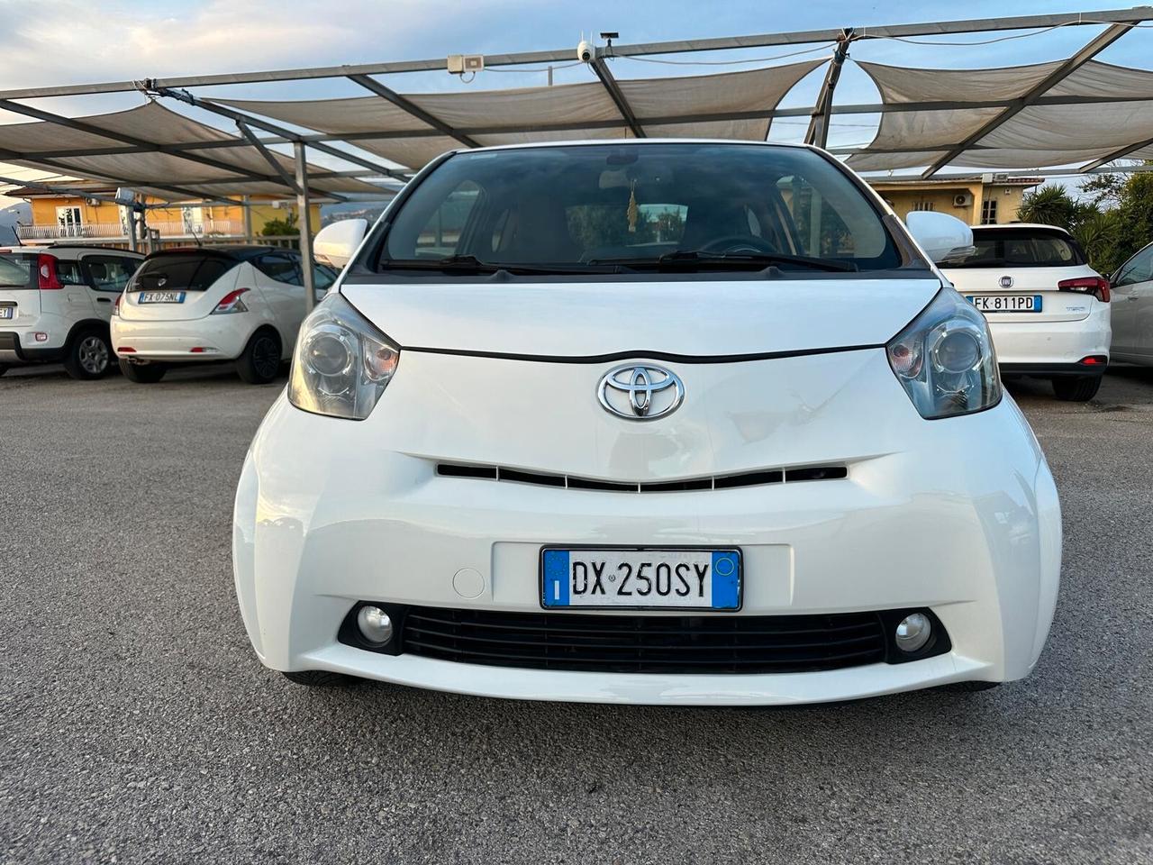 Toyota iQ 1.0 Benzina Automatica