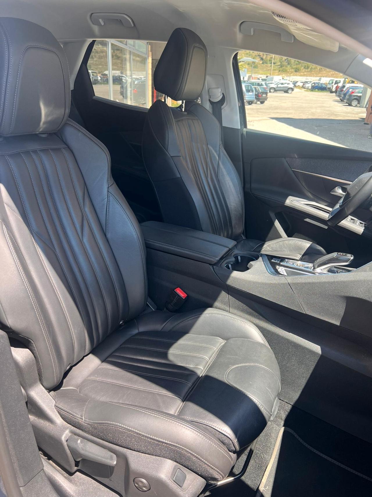 Peugeot 3008 BlueHDi 130 S&S Allure