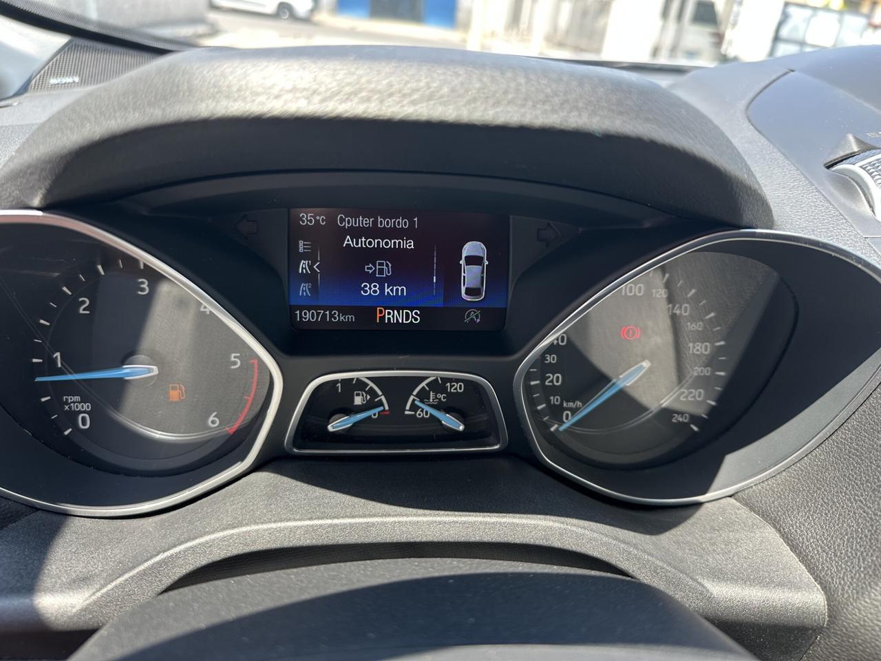 Ford C-Max7 1.5 TDCi 120CV Titanium 7 Posti