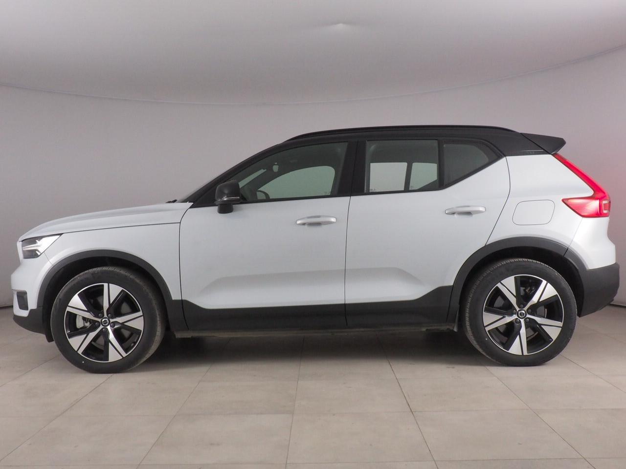 VOLVO XC40 Recharge RDesign P8 AWD AUT
