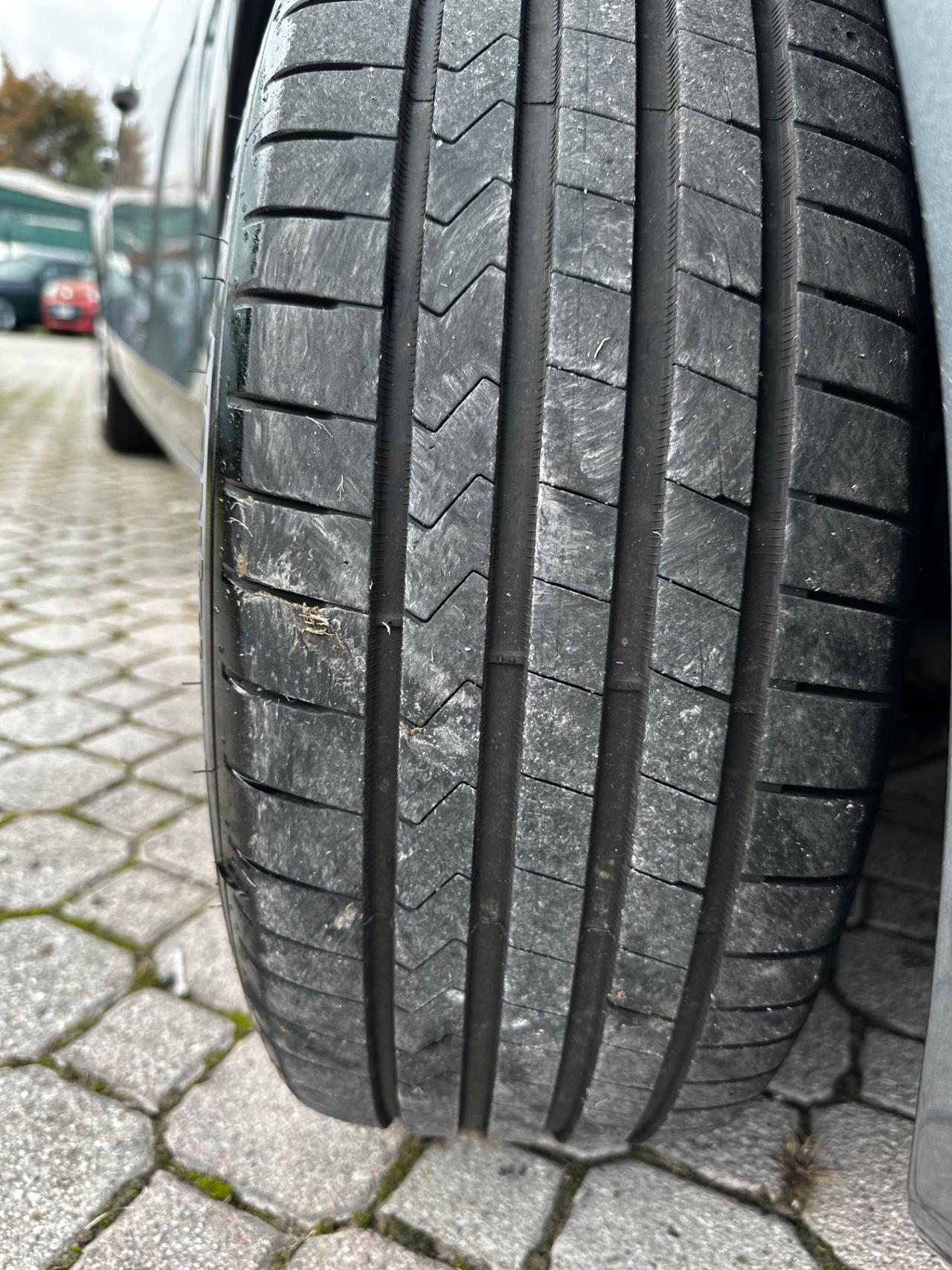 Audi A4 Avant 2.0 TDI 143CV Advanced Plus