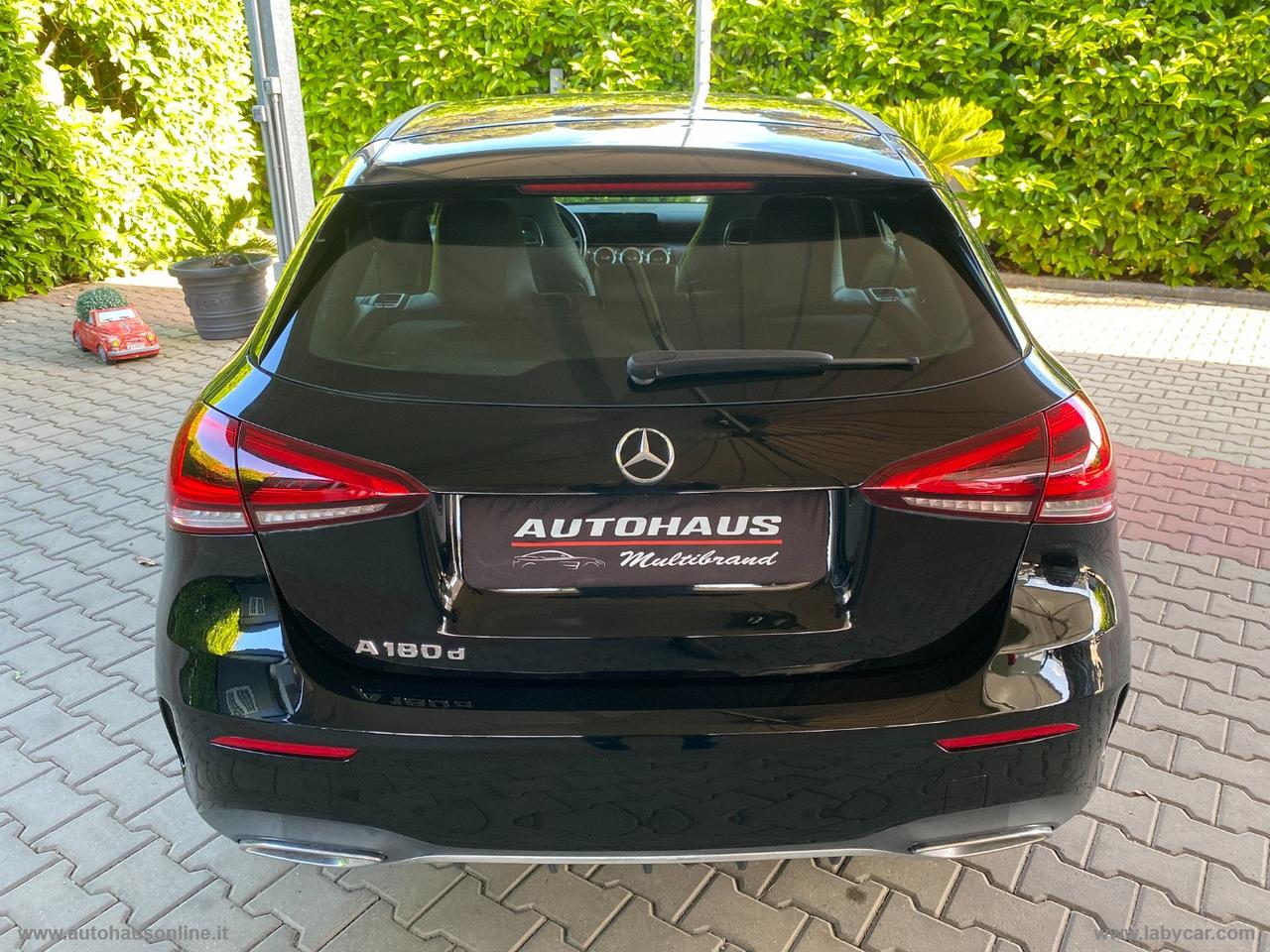 MERCEDES-BENZ A 180 d Automatic Premium