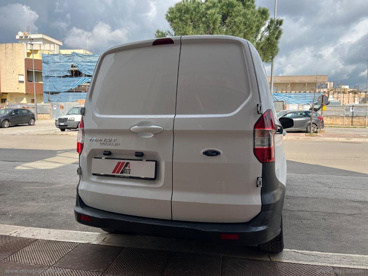 Transit Courier 1.5 TDCi 75CV Van Trend