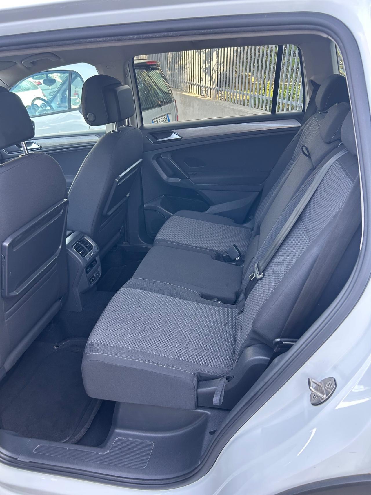 Volkswagen Tiguan Allspace Tiguan Allspace 2.0 BiTDI SCR DSG 4MOT. Advanced R-Line BMT