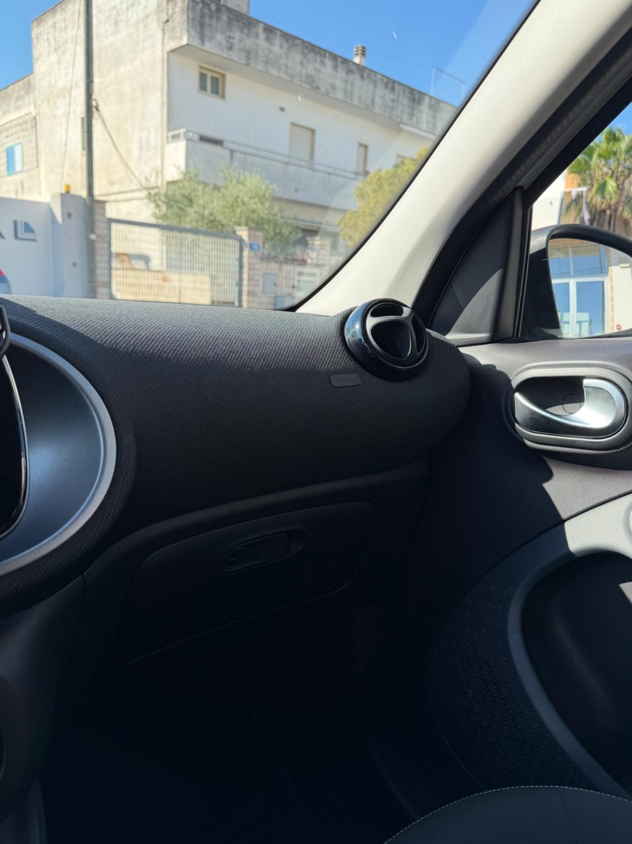 Smart ForFour 70 1.0 Passion-2016/NAVI/SENSORI