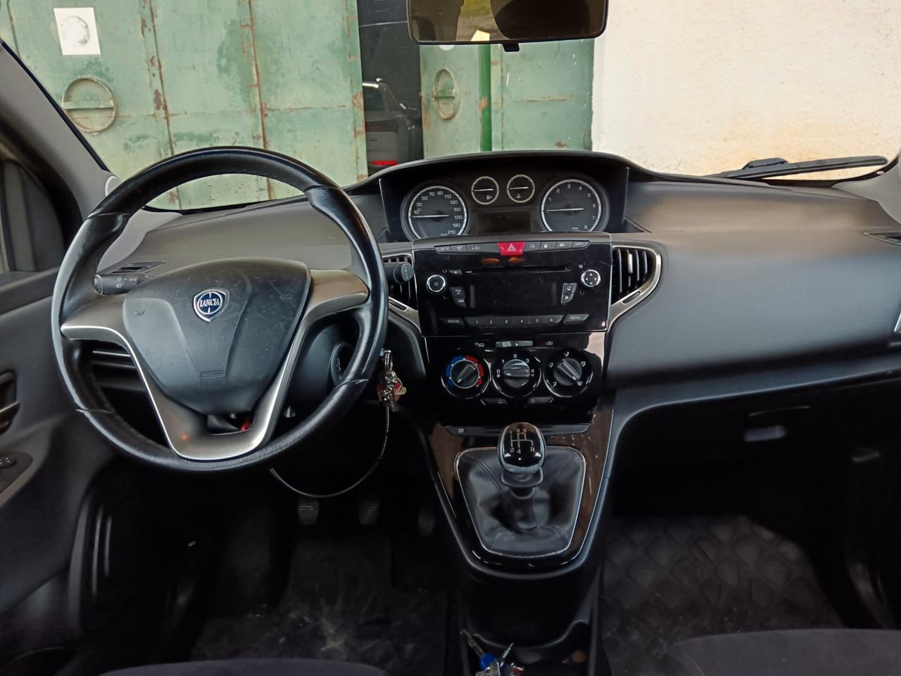 Lancia Ypsilon 1.2 69 CV 5 porte GPL Ecochic Gold