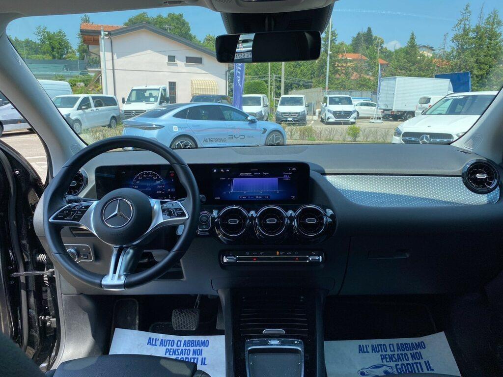 Mercedes GLA 180 180 D Advanced 8G-DCT