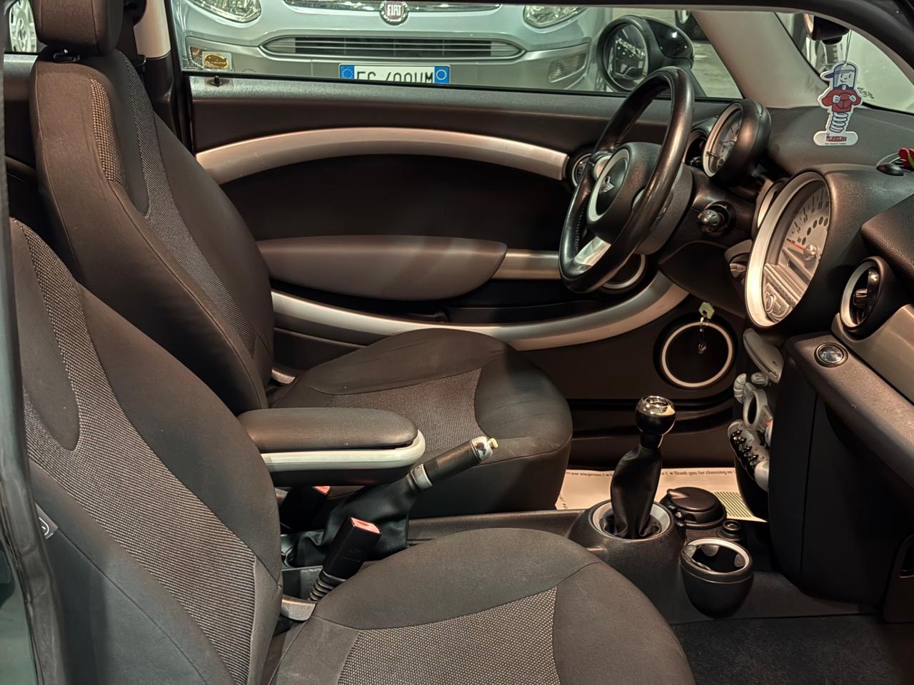 Mini 1.4 16V One Chili