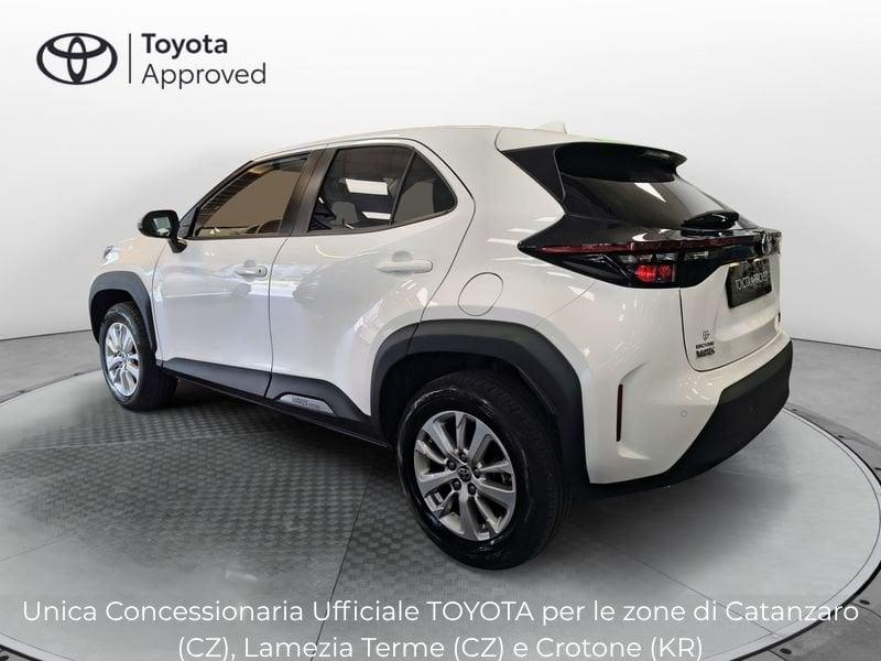 Toyota Yaris Cross 1.5 Hybrid 5p. E-CVT AWD-i Business