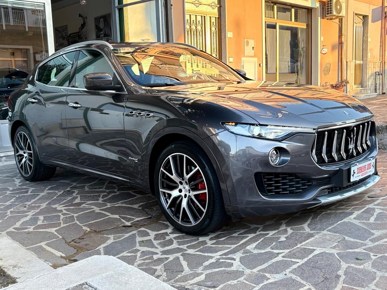 Maserati Levante 275CV Q4 Gransport GRIGIO MARATEA