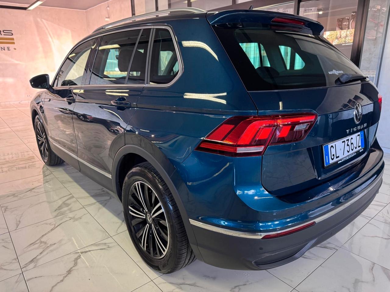 Volkswagen Tiguan IVA ESPOSTA