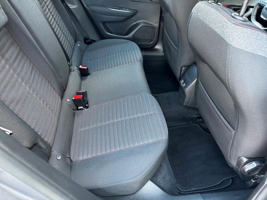 Peugeot 2008 1.2 Benzina Active Pack S&s 130cv Eat8