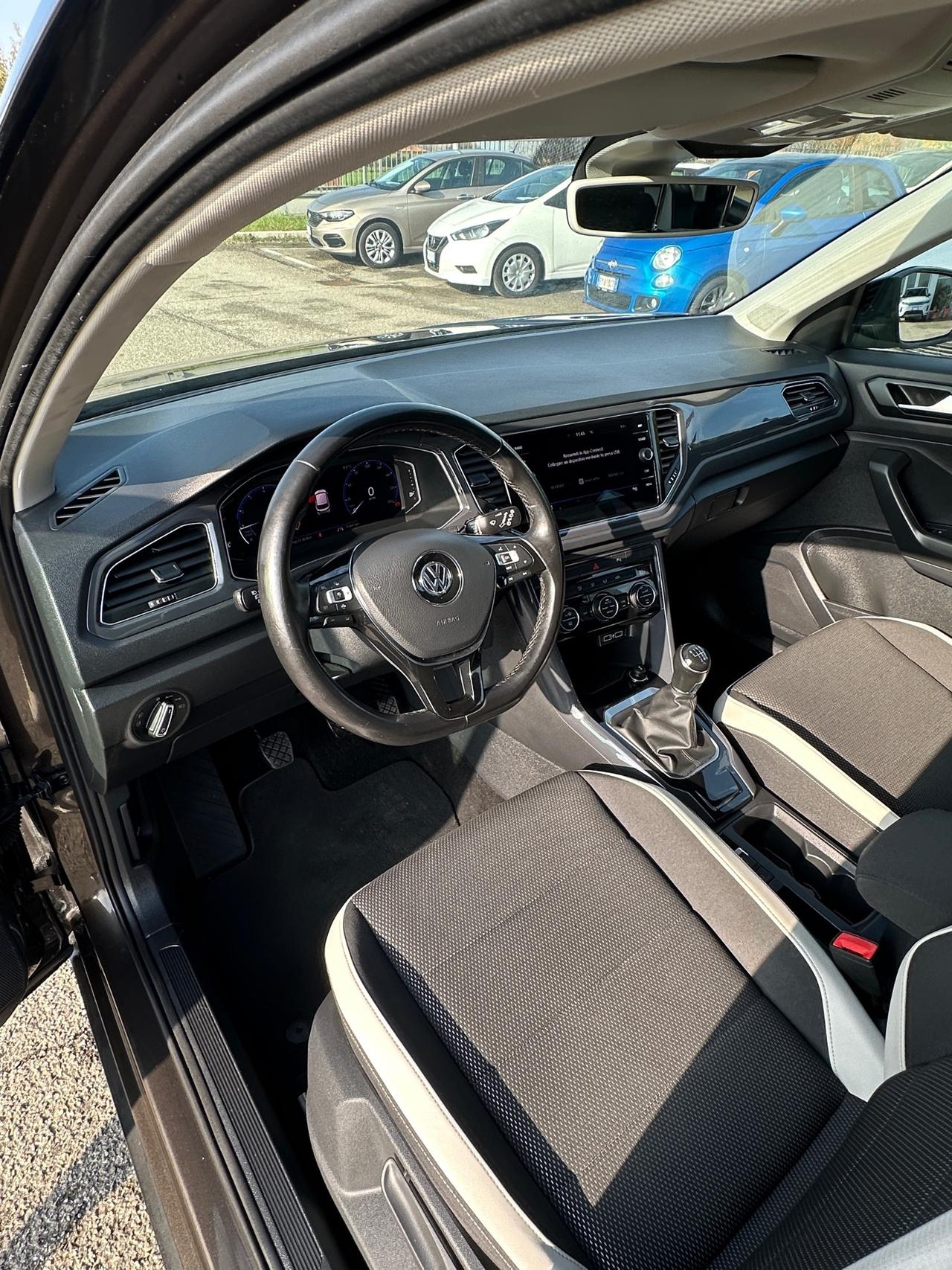 Volkswagen T-Roc 1.0 TSI Advance BlueMotion Technology - 2019