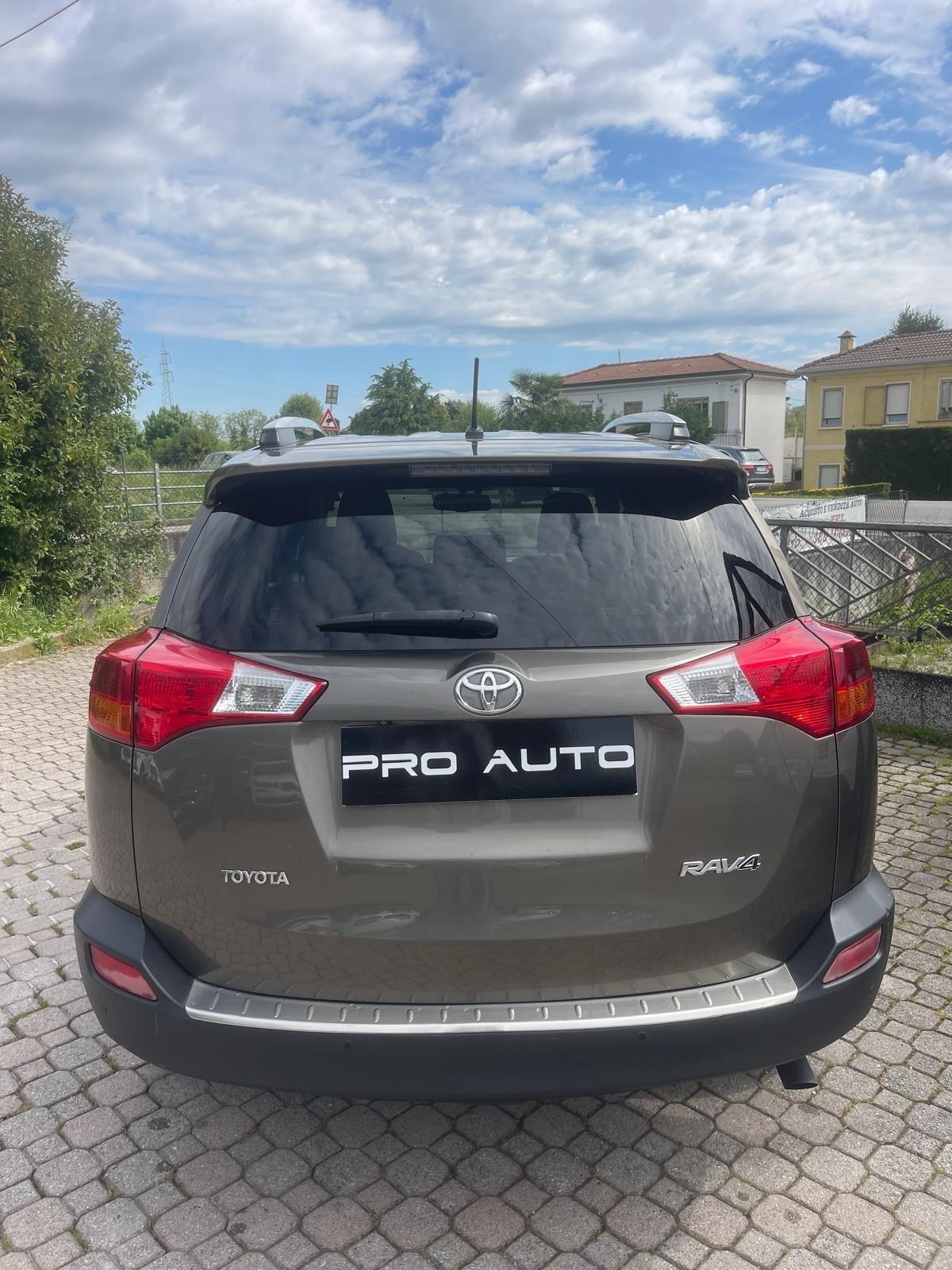 Toyota RAV 4 RAV4 2.0 D-4D 2WD