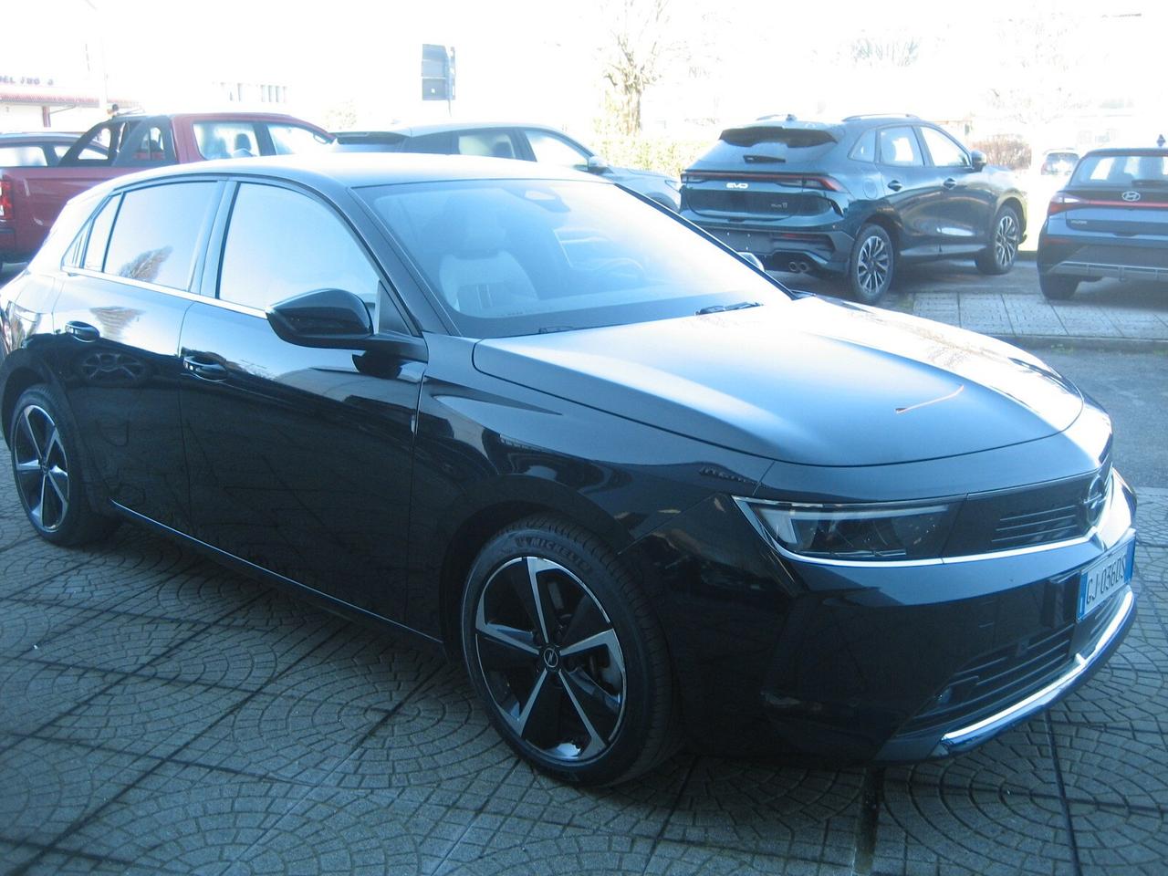 Opel Astra 1.6 Plug-in Hybrid 180 CV AT8 Business Elegance