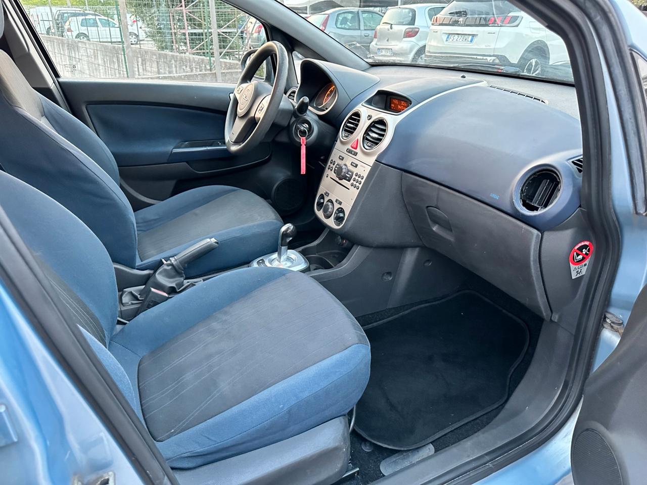 Opel Corsa 1.2 5 porte Automatica