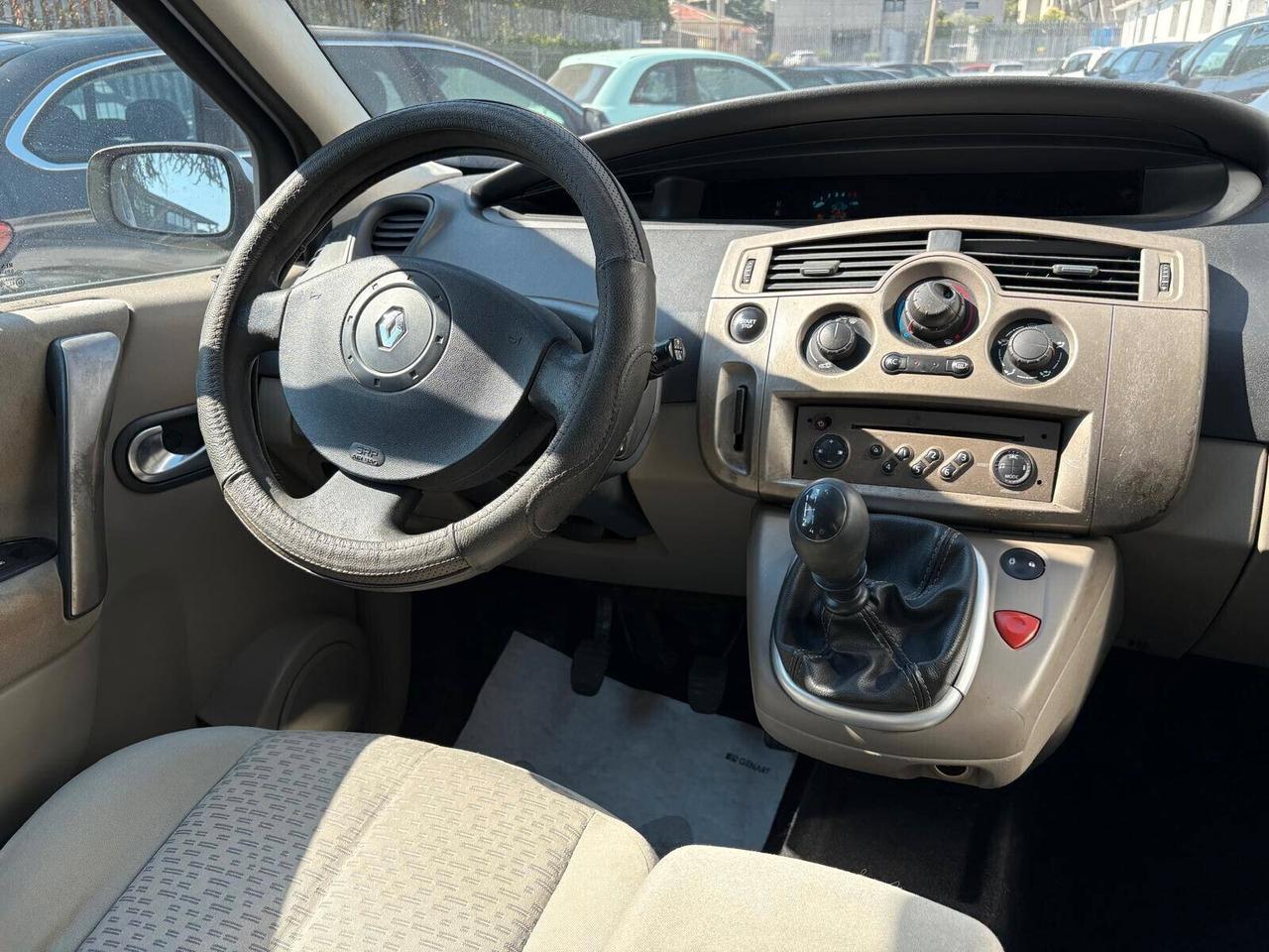 Renault Scenic Scénic 1.9 dCi/130CV Confort