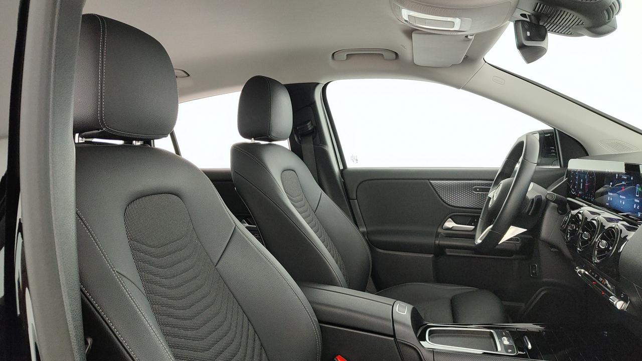 Mercedes-Benz GLA 180 d Advanced auto