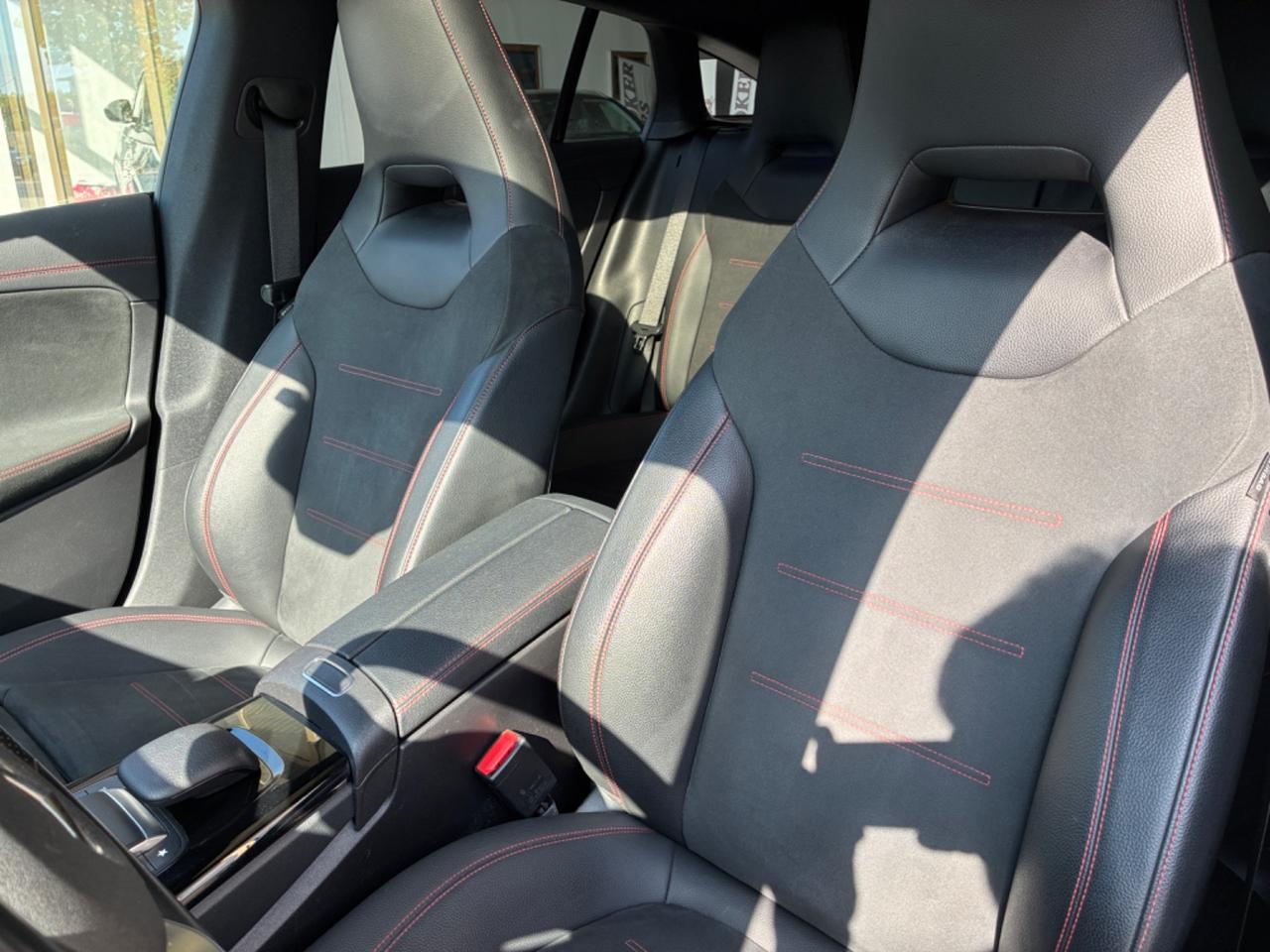 Mercedes CLA 220 d Shooting Brake Premium AMG