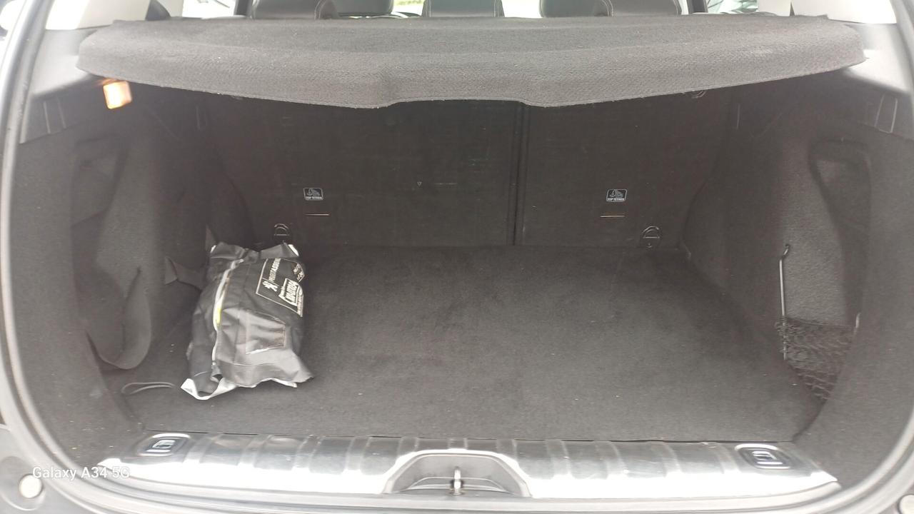 Peugeot 2008 BlueHDi 100 Allure