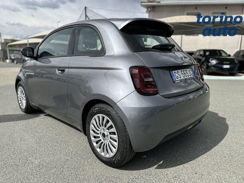 FIAT 500 Action Berlina